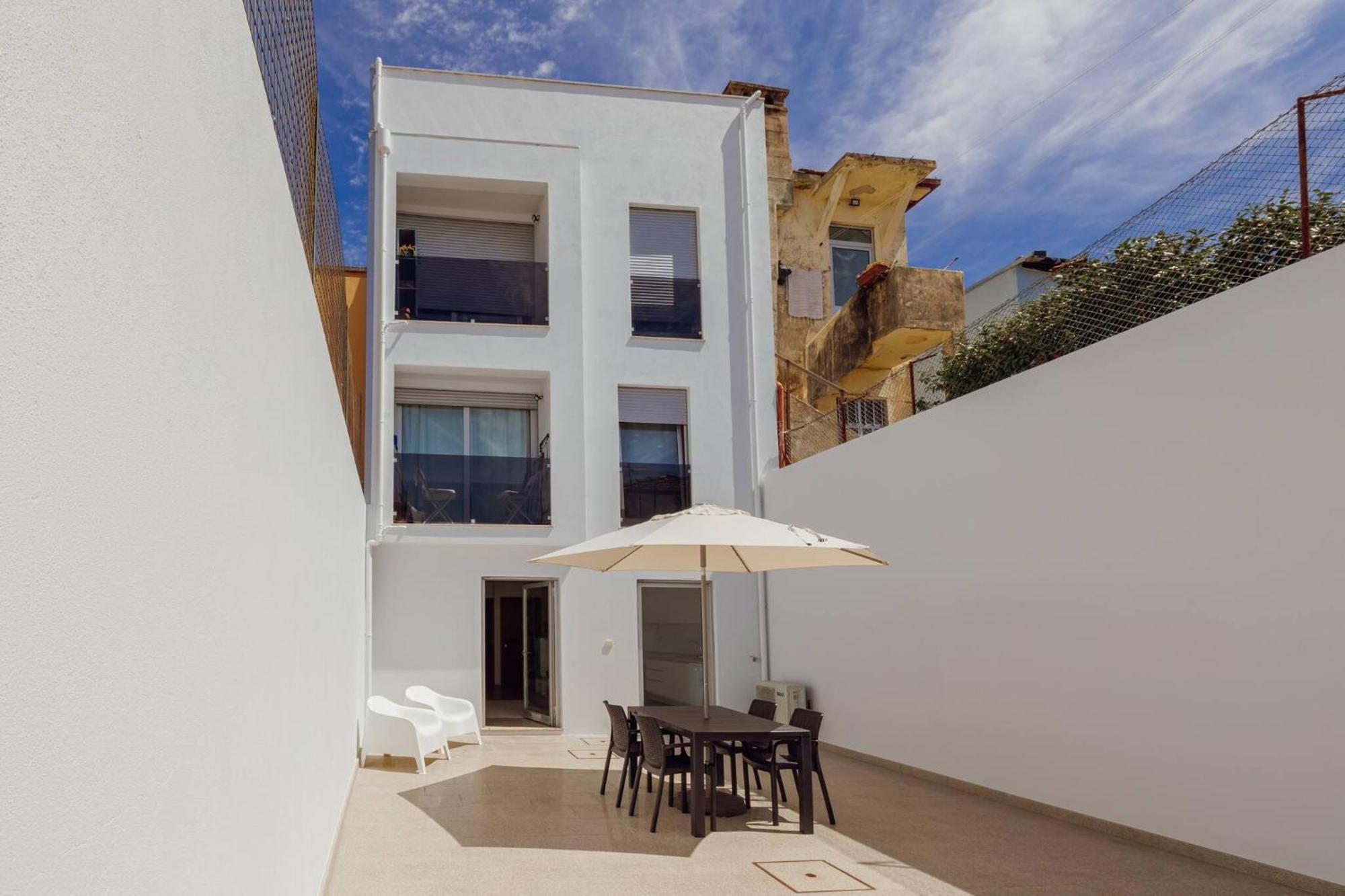Stylish Apartment With Terrace By Hosty Porto Dış mekan fotoğraf